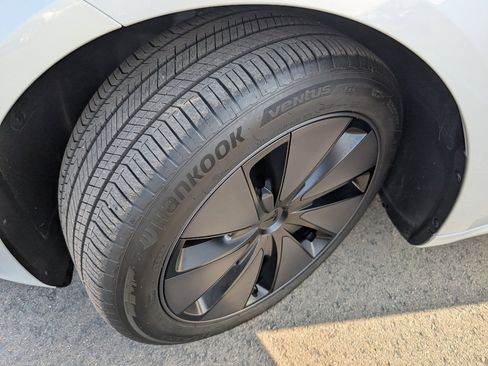 Used 2025 Tesla Model 3 Long Range image 20