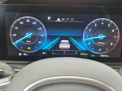 Used 2024 Kia Carnival SX Prestige FWD image 33