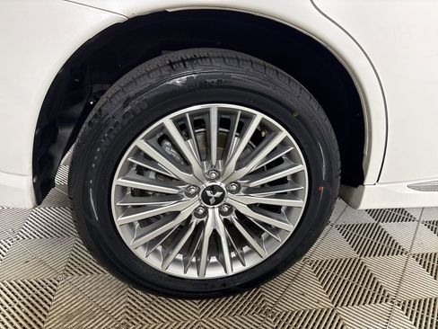 Used 2020 Mitsubishi Outlander SEL image 28