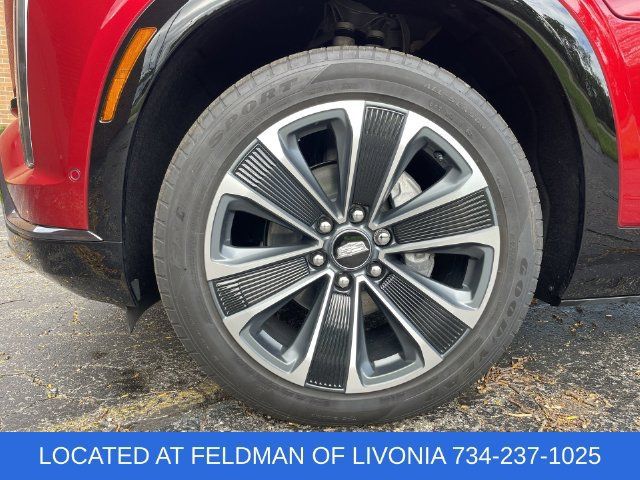 Certified 2026 Cadillac Vistiq Sport w/ LPO, Floor Liner Package AWD/4WD image 33