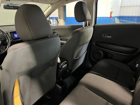 Used 2019 Honda HR-V LX image 20