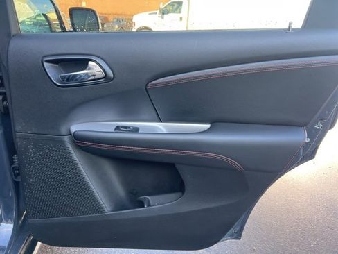 Used 2018 Dodge Journey GT image 11