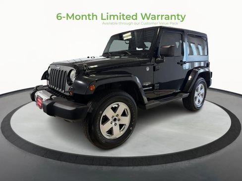 Used 2011 Jeep Wrangler Sahara w/ Dual Top Group AWD/4WD image 3