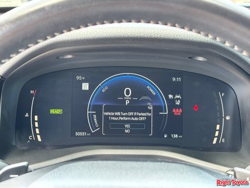 Used 2025 Toyota Camry SE FWD image 24
