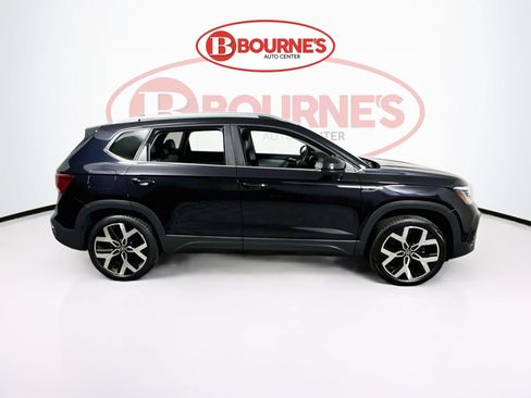 Used 2023 Volkswagen Taos SEL AWD/4WD image 12