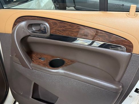 Used 2015 Buick Enclave Leather FWD image 24