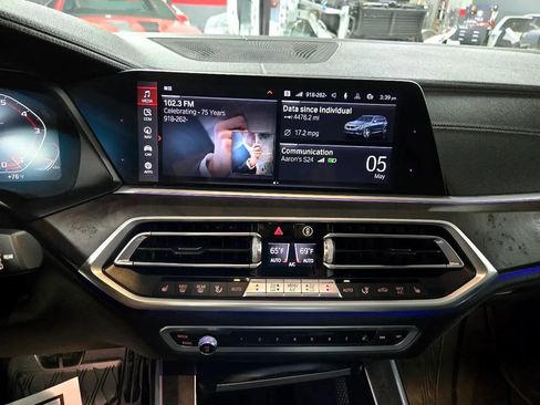 Used 2020 BMW X5 M50i image 13