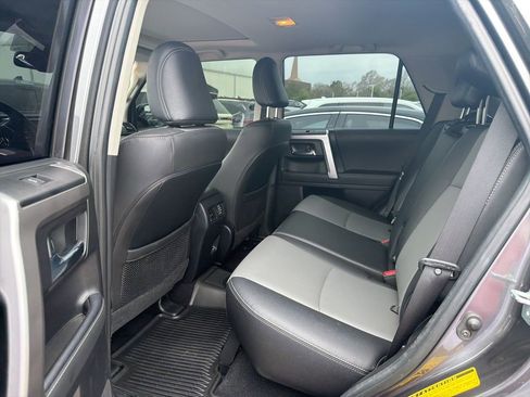 Used 2023 Toyota 4Runner SR5 Premium w/ Moonroof Package image 9