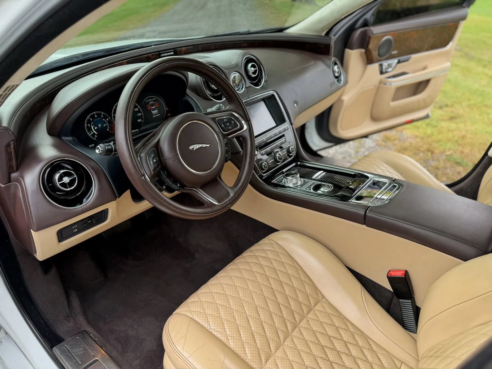Used 2017 Jaguar XJ L Portfolio AWD/4WD image 61