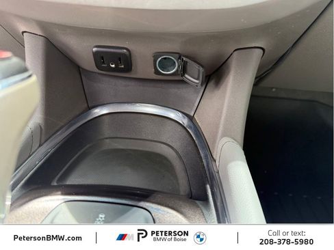 Used 2017 Chevrolet Malibu LT FWD image 23