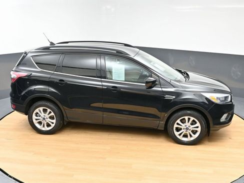 Used 2018 Ford Escape SE w/ SE Sync 3 Package image 46