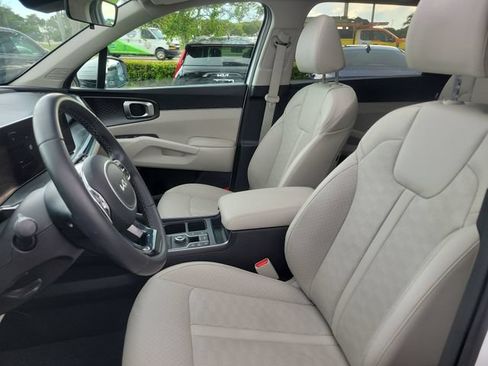 Used 2024 Kia Sorento S w/ Panoramic Sunroof Package FWD image 21