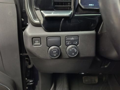 Used 2022 Chevrolet Silverado 1500 LT w/ Protection Package RWD image 14
