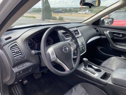 Used 2017 Nissan Altima 2.5 S w/ Power Driver Seat Package FWD image 11