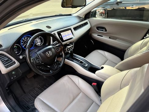 Used 2018 Honda HR-V EX-L image 11