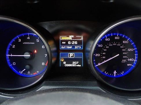 Used 2018 Subaru Outback 2.5i Premium image 24