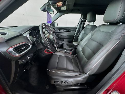 Used 2021 Chevrolet TrailBlazer RS w/ Sun and Liftgate Package image 23