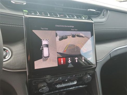 New 2025 Jeep Grand Cherokee L Limited w/ Luxury Tech Group II image 27