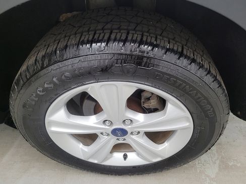 Used 2015 Ford Escape SE image 31