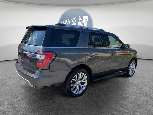 Used 2019 Ford Expedition Limited w/ Equipment Group 302A AWD/4WD image 3