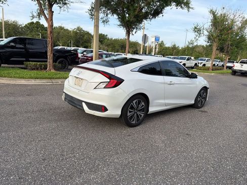 Used 2017 Honda Civic EX-T image 5