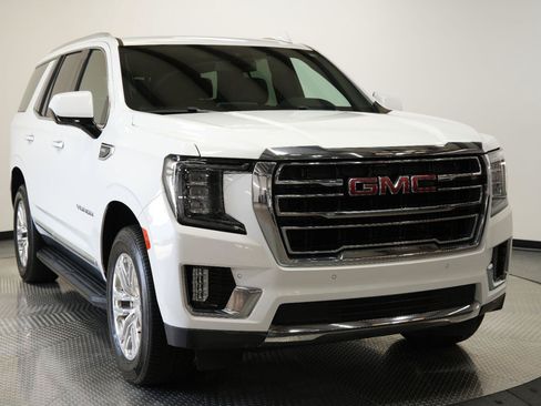 Certified 2024 GMC Yukon SLT AWD/4WD image 2