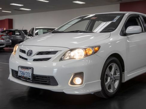 Used 2013 Toyota Corolla S FWD image 10