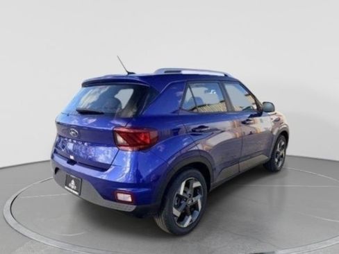 New 2026 Hyundai Venue SEL FWD image 9