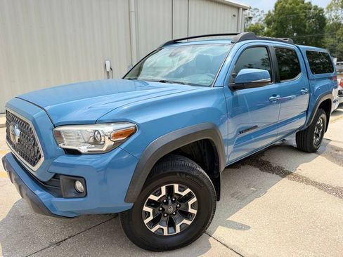 Used 2019 Toyota Tacoma TRD Off-Road AWD/4WD image 1