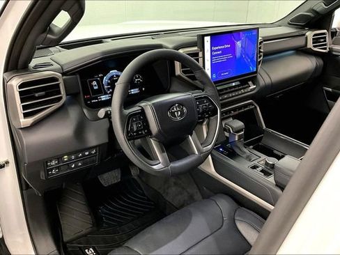 Used 2026 Toyota Tundra Platinum AWD/4WD image 16