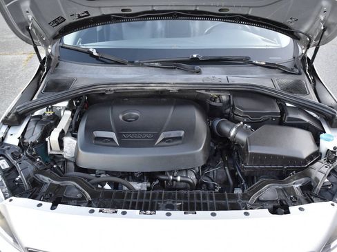 Used 2016 Volvo S60 T5 Inscription Platinum FWD image 39