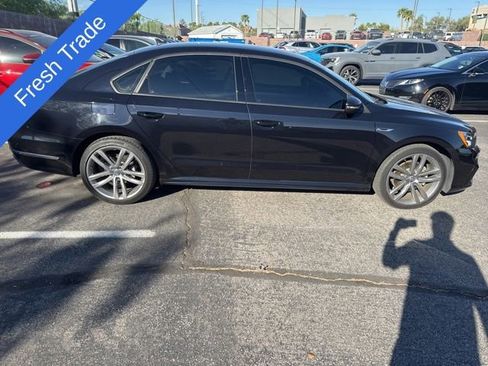 Used 2018 Volkswagen Passat 2.0T R-Line image 3