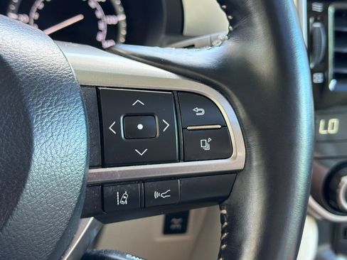 Certified 2023 Lexus GX 460 Premium w/ Premium Package AWD/4WD image 30