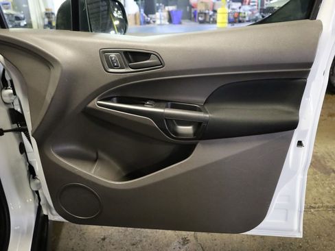 Used 2020 Ford Transit Connect XL image 13