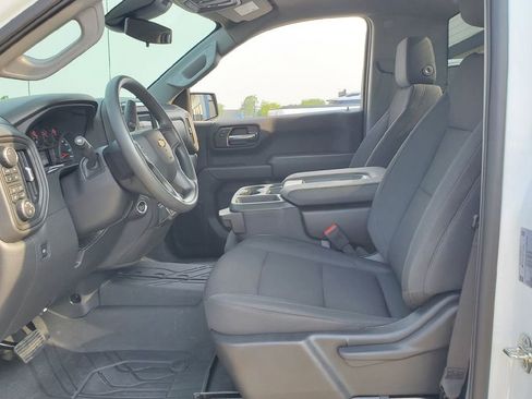 Used 2026 Chevrolet Silverado 1500 W/T w/ WT Safety Package AWD/4WD image 4