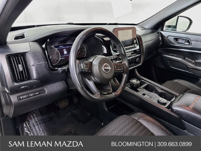 Used 2025 Nissan Pathfinder Rock Creek AWD/4WD image 9