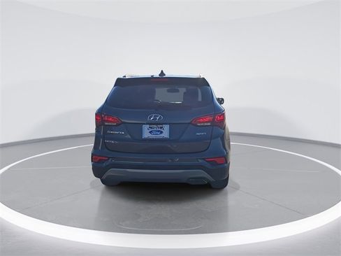 Used 2017 Hyundai Santa Fe Sport image 7