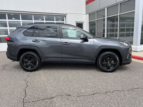 Used 2021 Toyota RAV4 XLE AWD/4WD image 14