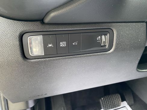 Used 2024 Chevrolet Equinox EV RS image 20