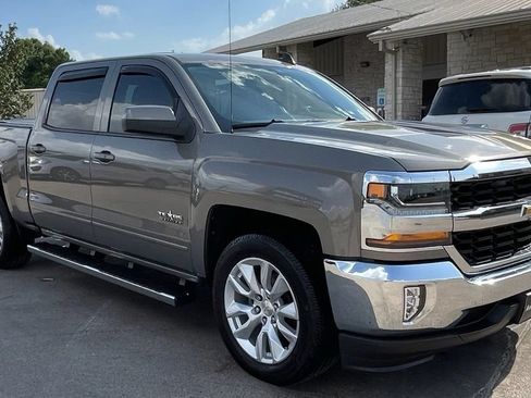 Used 2017 Chevrolet Silverado 1500 LT w/ Texas Edition RWD image 2