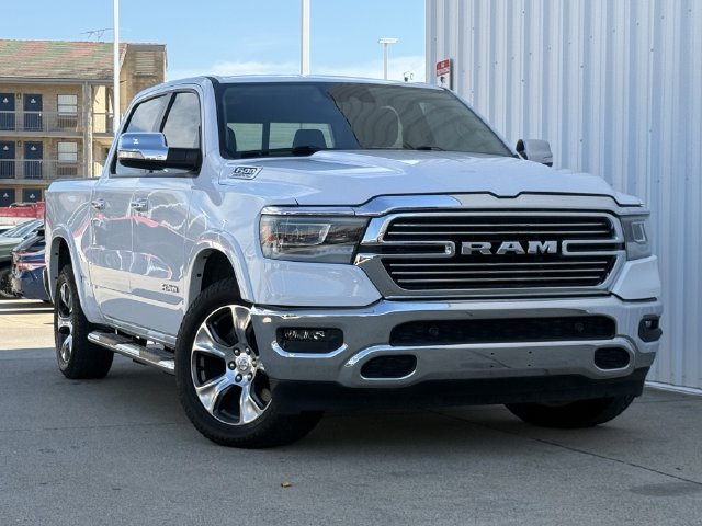 Used 2022 RAM 1500 Laramie AWD/4WD image 3