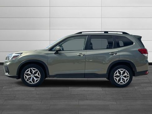 Used 2020 Subaru Forester Premium image 6