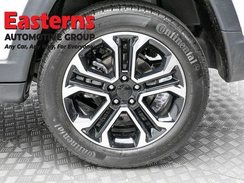 Used 2022 Jeep Compass Limited w/ Sun and Sound Group AWD/4WD image 8