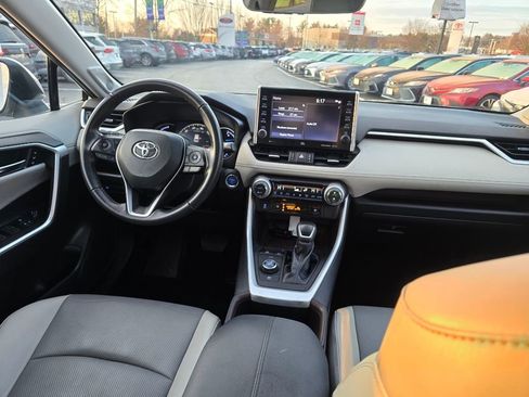 Certified 2022 Toyota RAV4 Limited AWD/4WD image 13