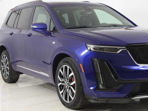 Used 2023 Cadillac XT6 Sport w/ Platinum Package image 43