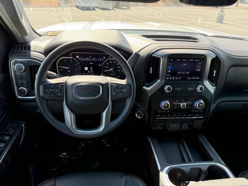 Used 2020 GMC Sierra 2500 Denali w/ Denali Ultimate Package AWD/4WD image 16