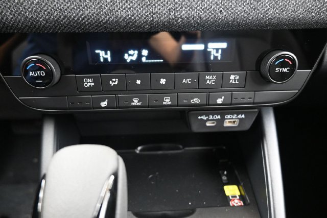 New 2026 Subaru Outback Limited AWD/4WD image 34