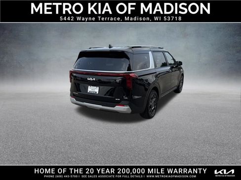 Used 2026 Kia Carnival EX FWD image 6