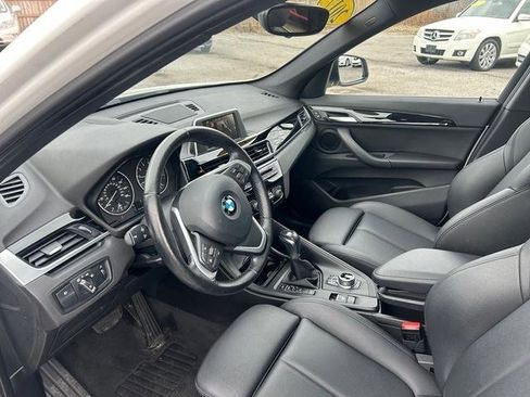 Used 2017 BMW X1 xDrive28i image 4