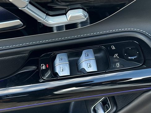 Certified 2022 Mercedes-Benz SL 63 AMG 4MATIC image 28